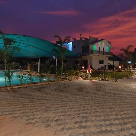 Houbara Resort Sasan Gir Luaran gambar